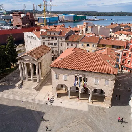 Piazza Foro With Free Parking פולה