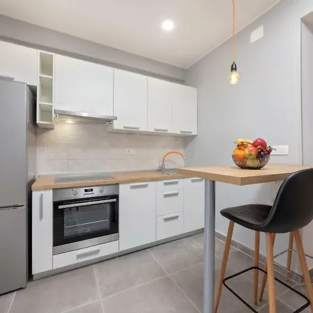 Апартаменты Piazza Foro With Free Parking Пула